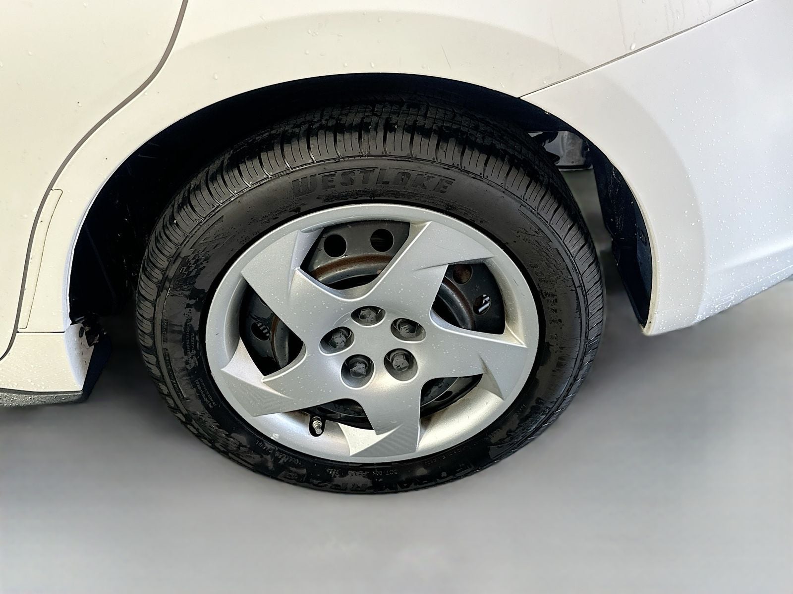 2010 Pontiac Vibe w/1SA