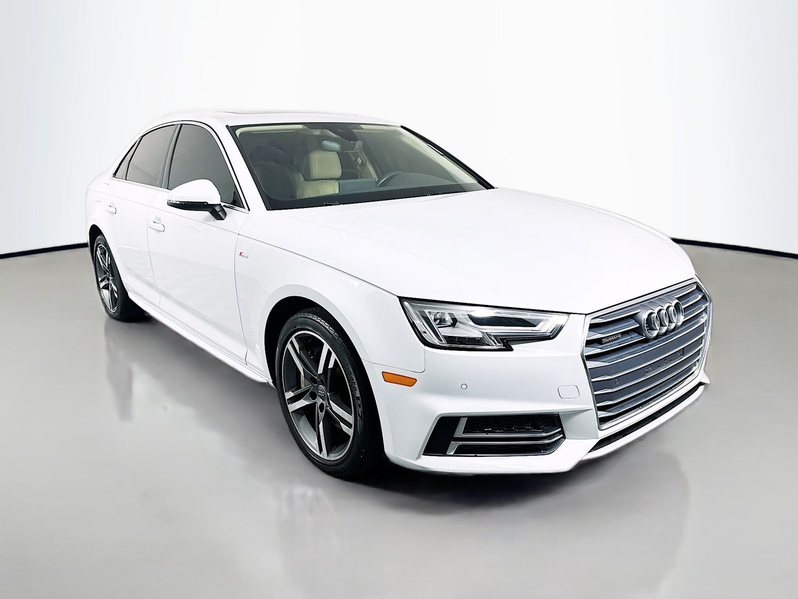 2018 Audi A4 2.0T quattro S tronic Premium Plus's photo