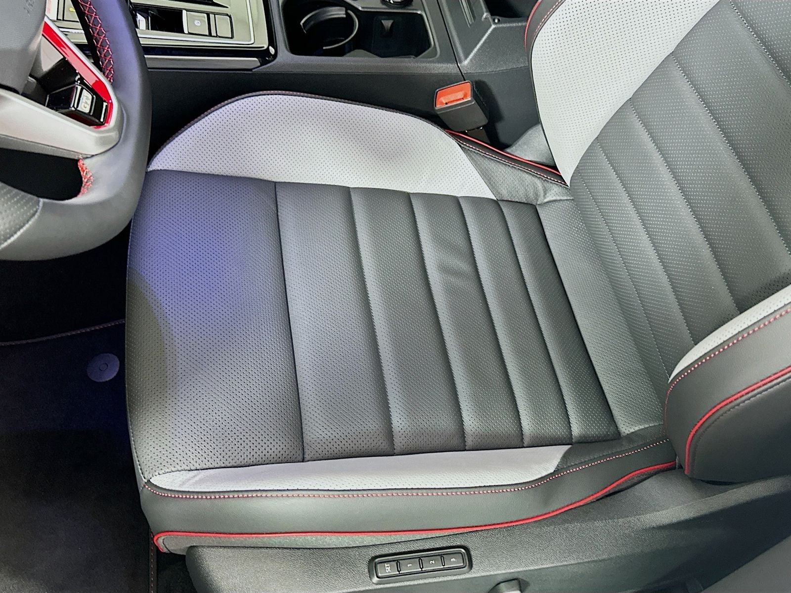 2026 Volkswagen Golf GTI 2.0T SE