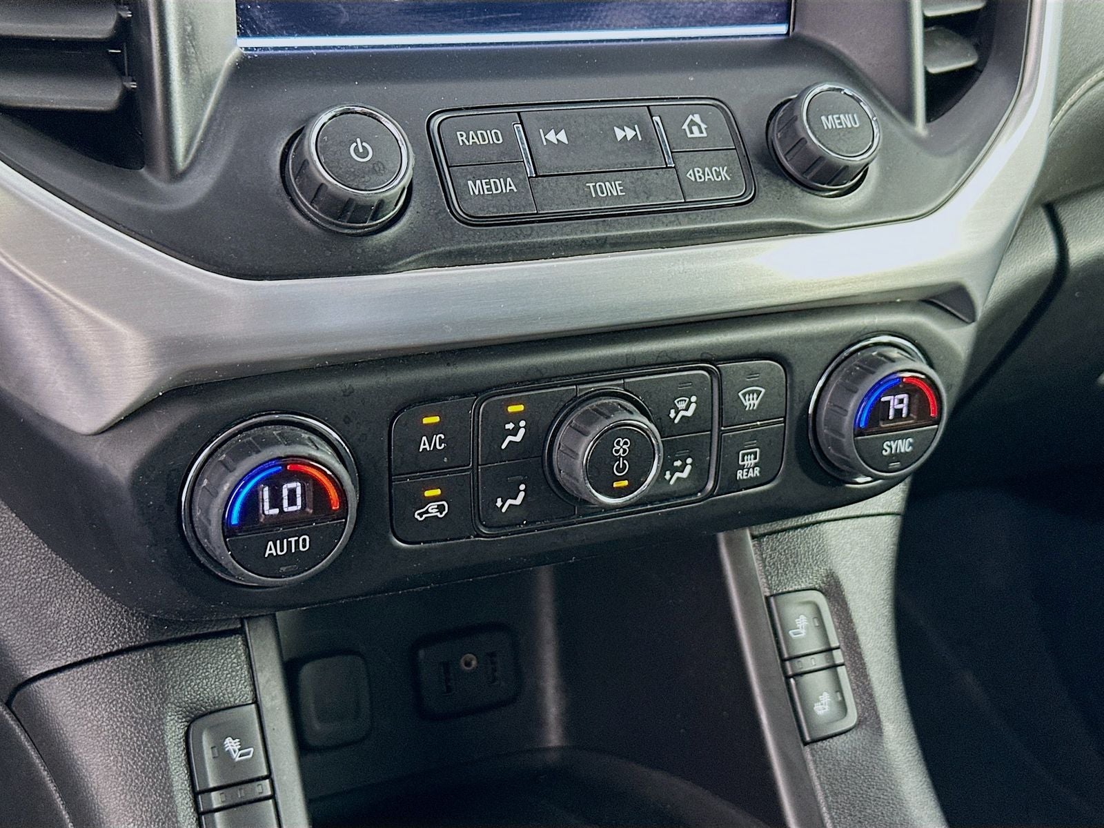 2019 GMC Acadia SLE-2
