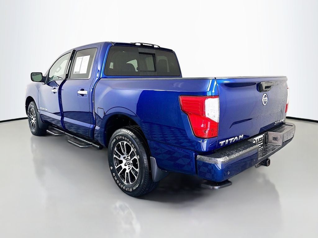 2021 Nissan Titan SV