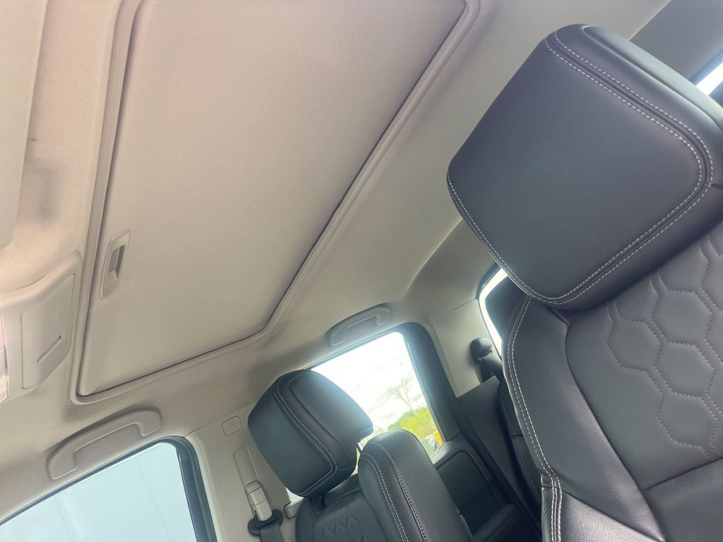 2024 Nissan Frontier SL