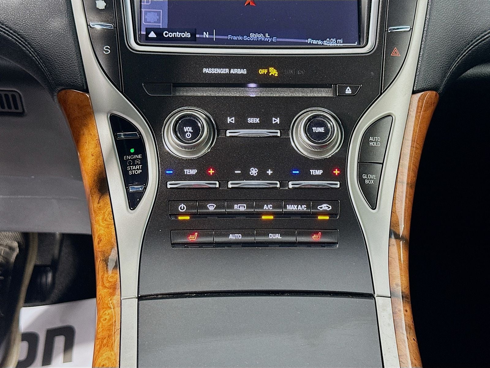 2019 Lincoln Nautilus Select