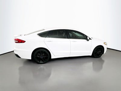 2020 Ford Fusion SE