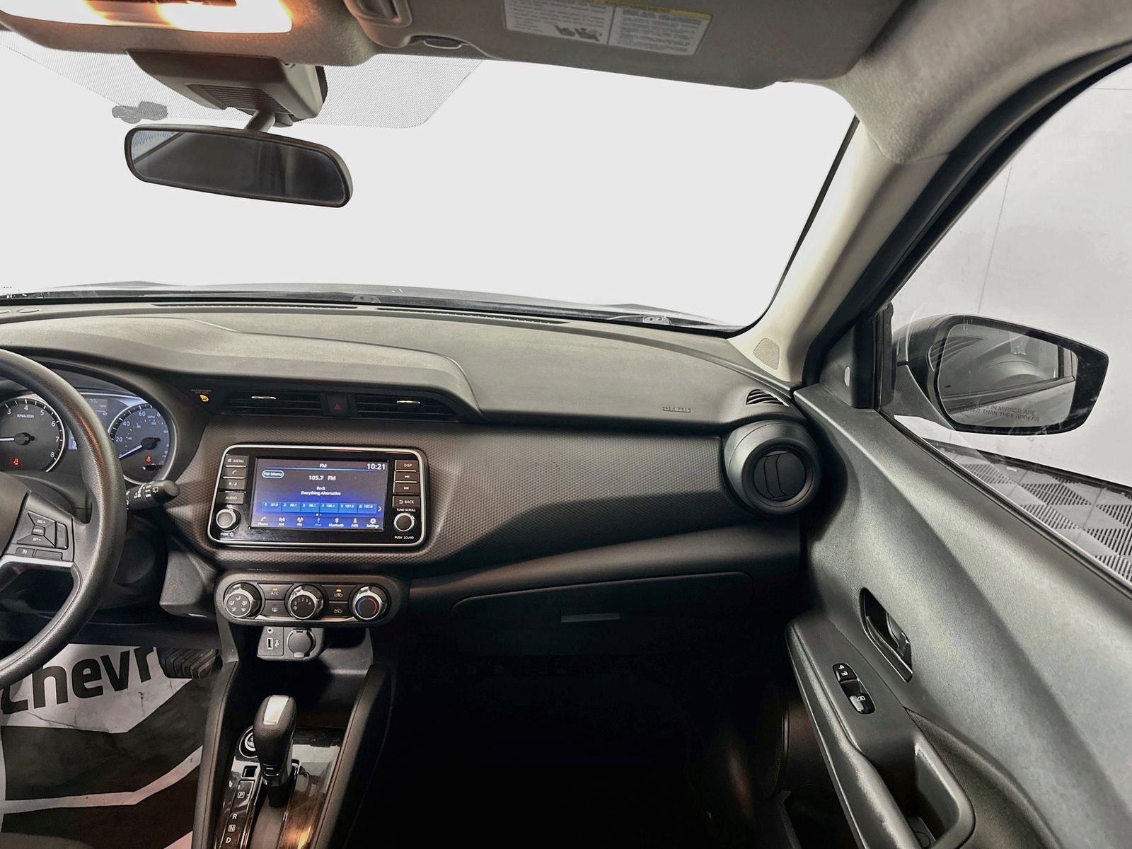 2022 Nissan Kicks S