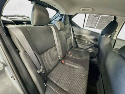 2022 Nissan Kicks S