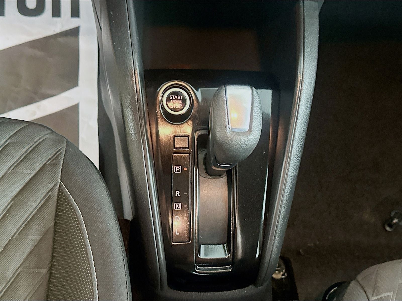 2022 Nissan Kicks S