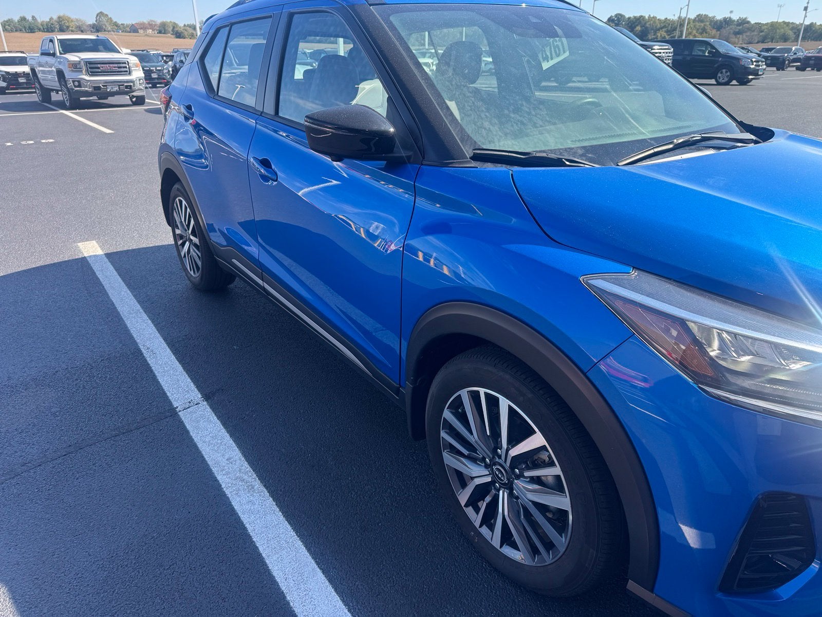 2024 Nissan Kicks SR