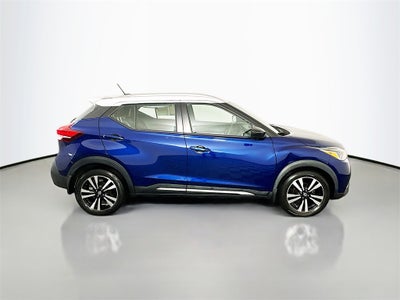 2020 Nissan Kicks SR