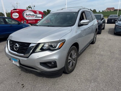 2018 Nissan Pathfinder SV