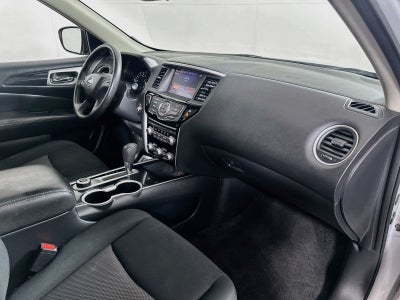 2018 Nissan Pathfinder SV