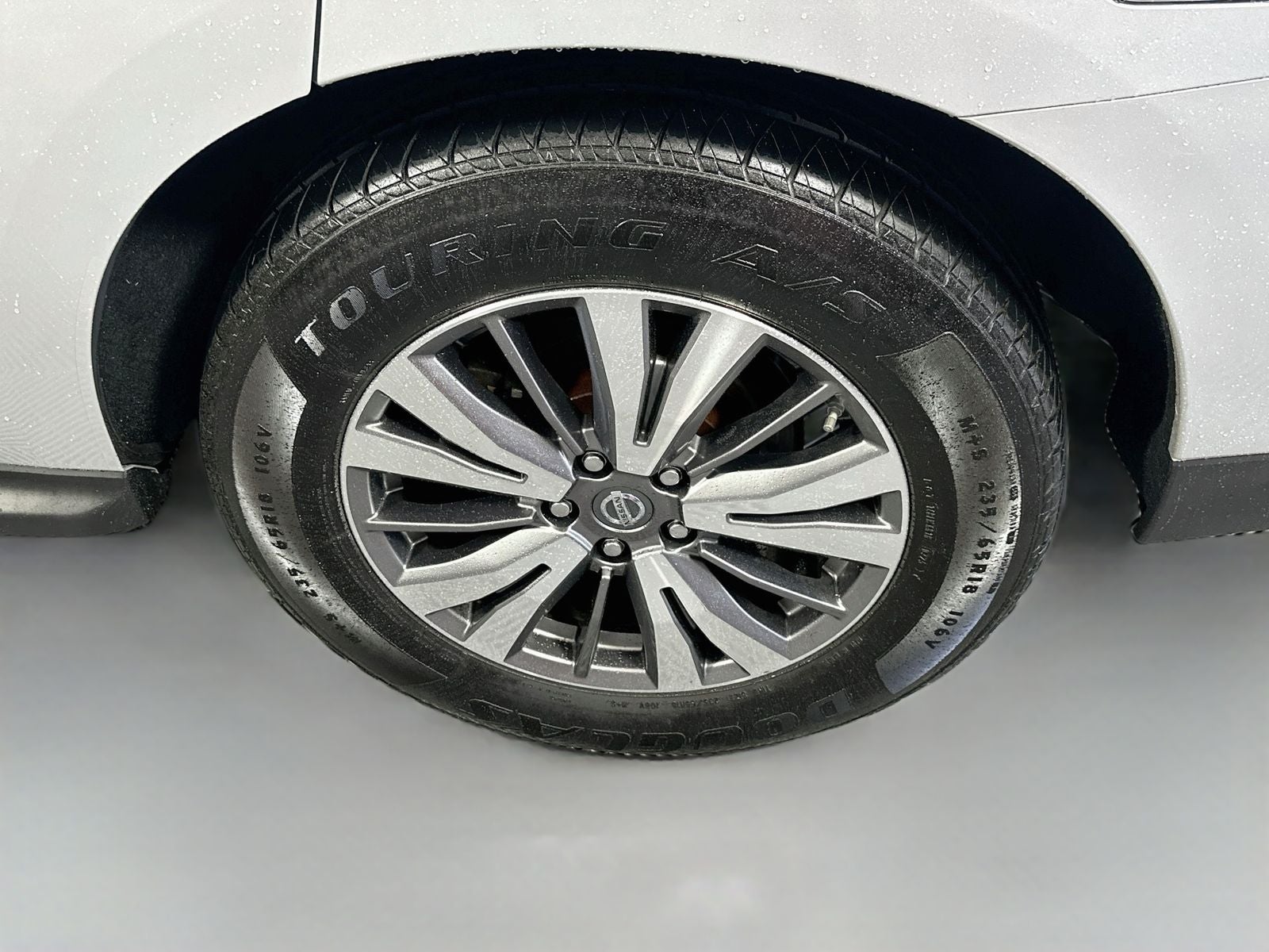 2018 Nissan Pathfinder SV