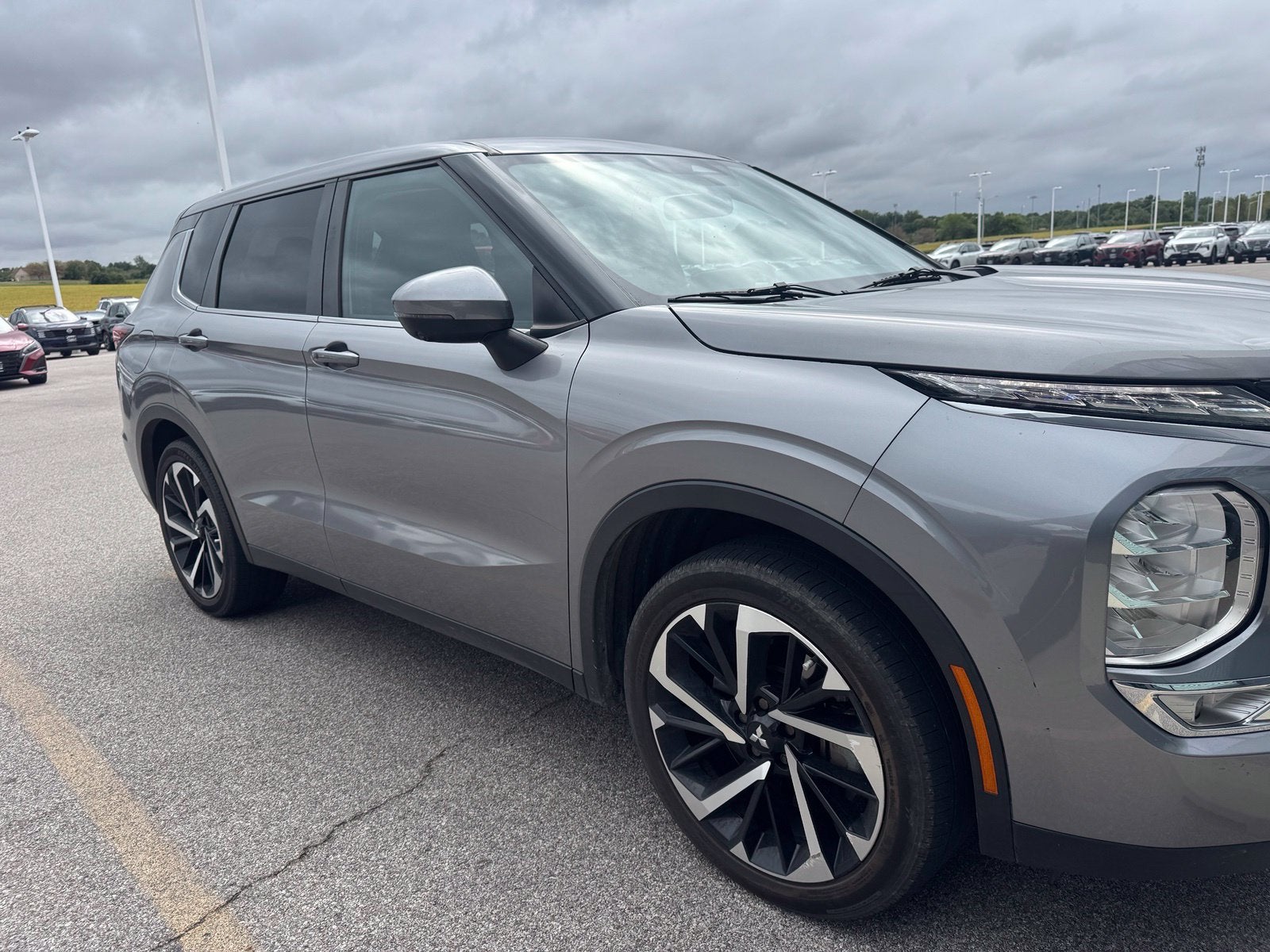 2022 Mitsubishi Outlander SE