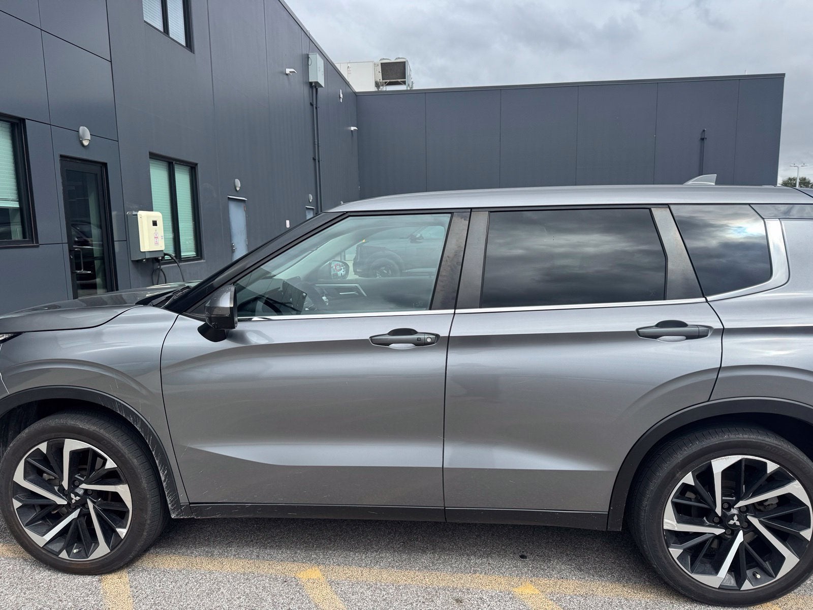 2022 Mitsubishi Outlander SE