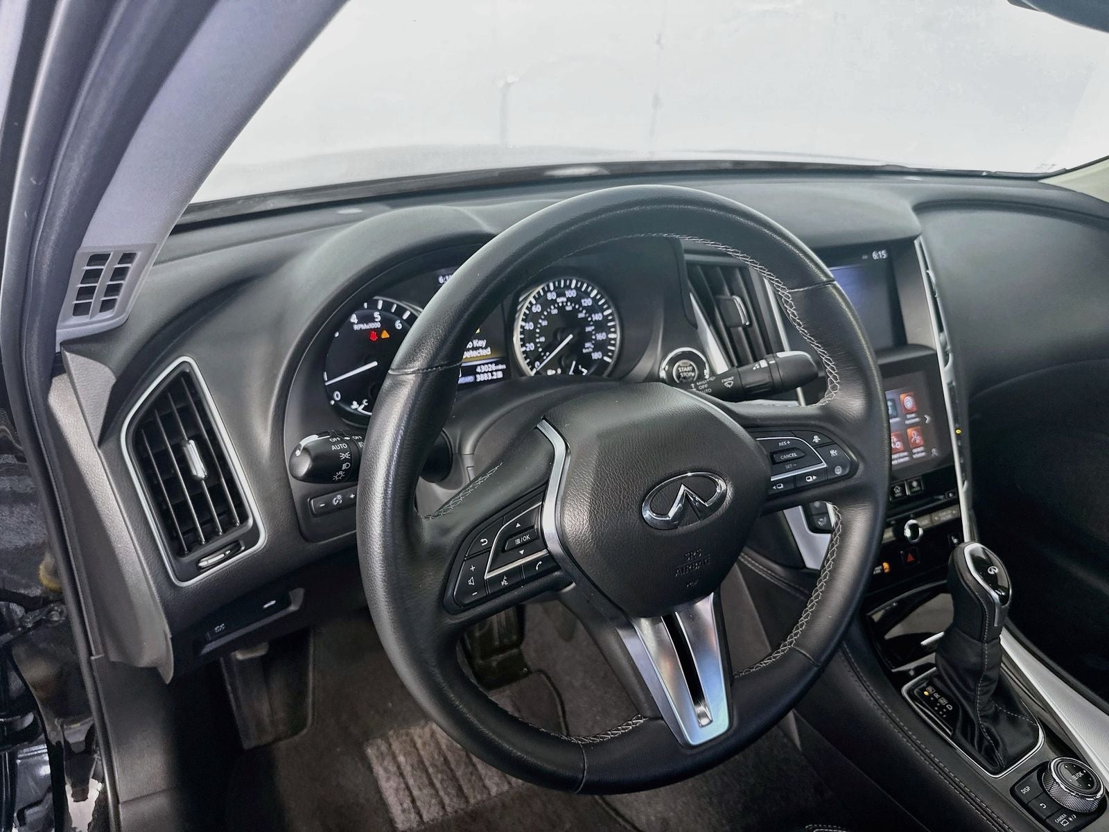 2022 INFINITI Q50 LUXE