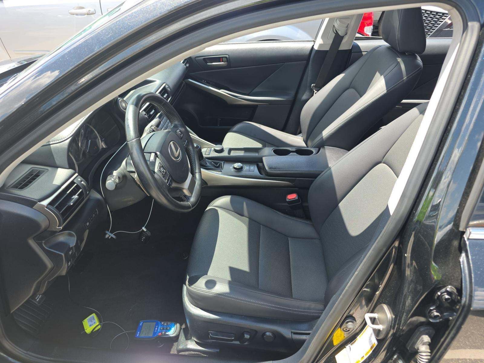 2019 Lexus IS 300